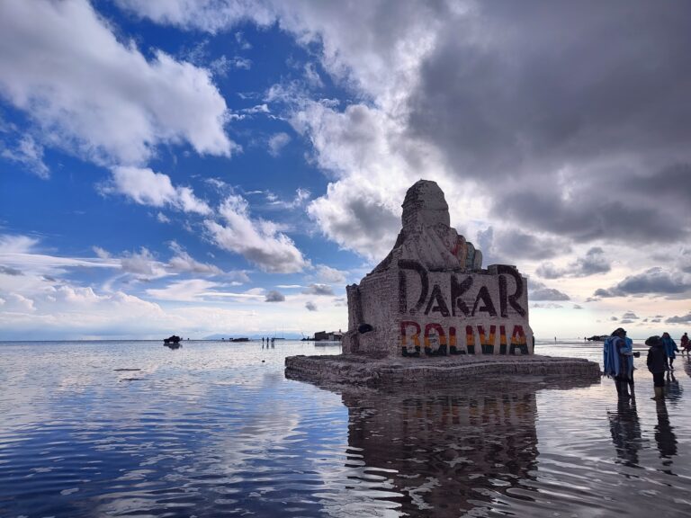 Tour Machupicchu Cuzco y Puno – Tiahuanaco- Salar de Uyuni y reserva de Flamencos 12 Días